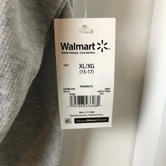 Peanuts Juniors' Women's Snoopy Christmas Graphic Hoodie Gray Size XL - NWT - Picture 4 of 7